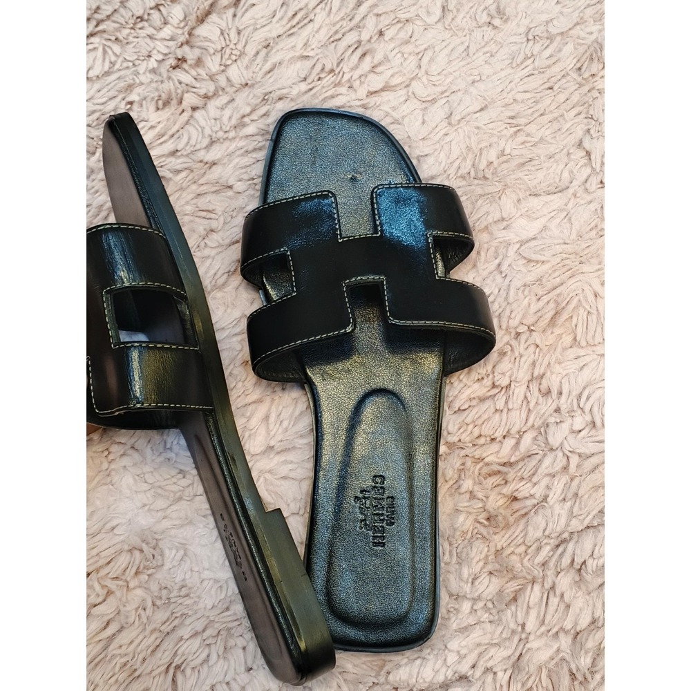 Hermes Oran Sandals Black Leather H Cut Out Flat Slides Size 39 Made in Italy - Picture 6 of 10